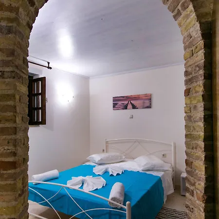 Aloha Maisonette *