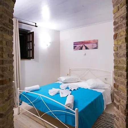 Aloha Maisonette