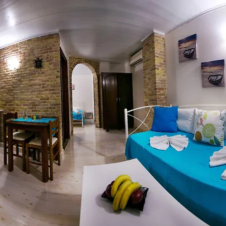 Aloha Maisonette Apartament