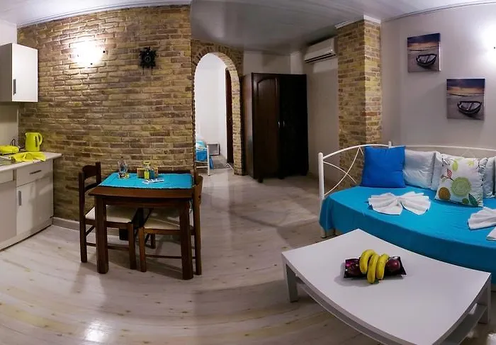 Aloha Maisonette Apartament